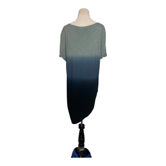Gilded Intent gray blue short sleeves print asymmetrical tunic top size Small - Picture 2 of 8